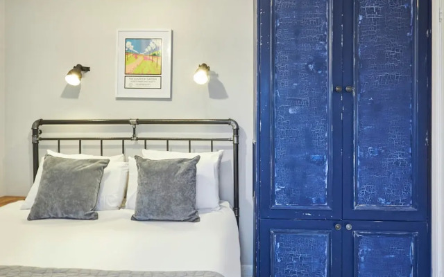 Host Stay Dodds Lane