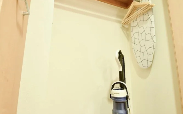 City Street Inn 307 PH211