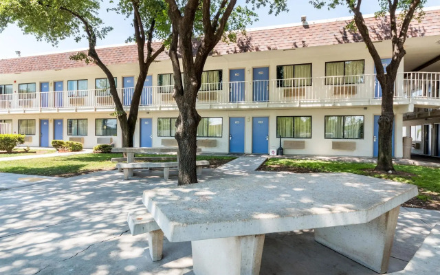 Motel 6 Del Rio, TX
