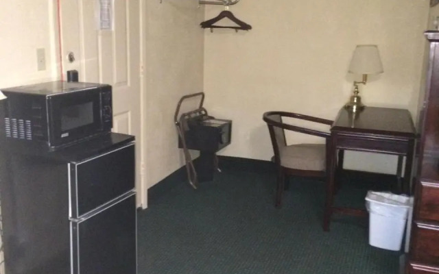 Rodeway Inn South
