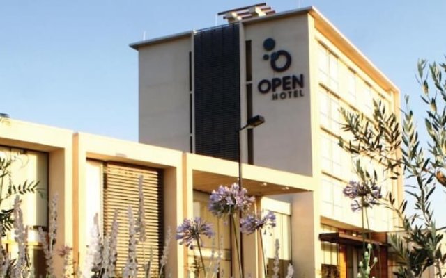 Open Hotel