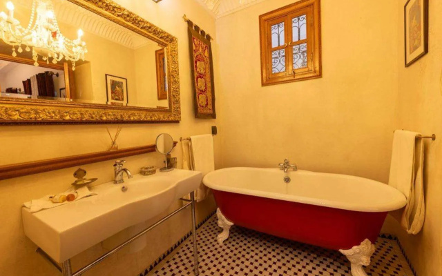 Riad Asrari