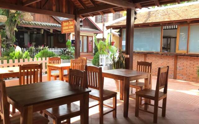 Xayana Home