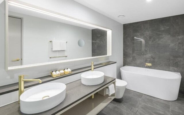 Meriton Suites Surfers Paradise
