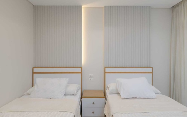 ELITE New Modern 3BR Apartment