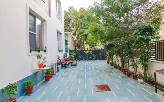 Fabhotel Rivlet Inn