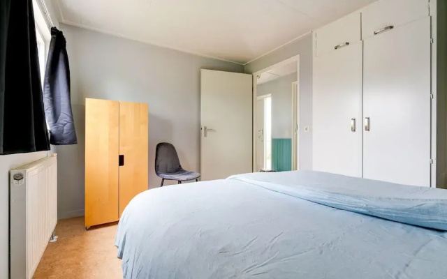 Elegant Chalet in Anjum near Lauwersmeer Lake