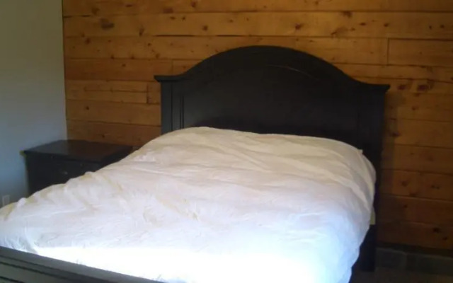 Kenai Riverfront Fishing Lodges