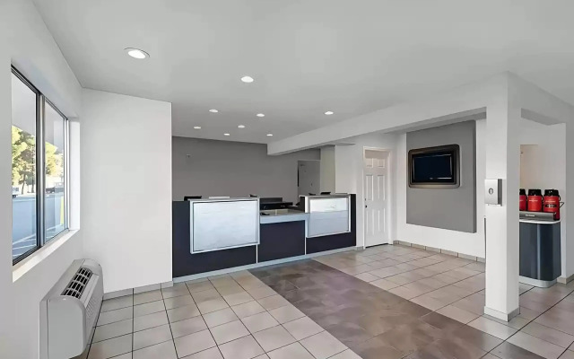 Super 8 By Wyndham San Jose