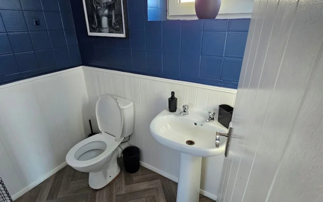 Seaside Escape at Ty Bugail - Holyhead