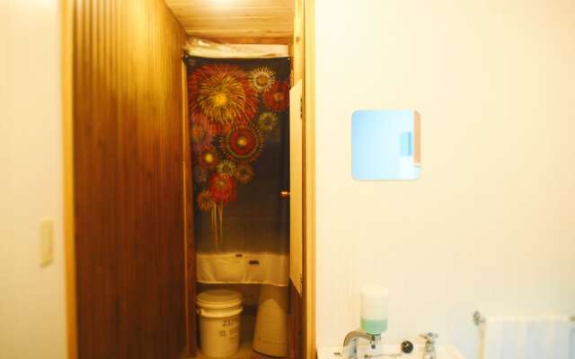 Trip Base Coconeel - Hostel