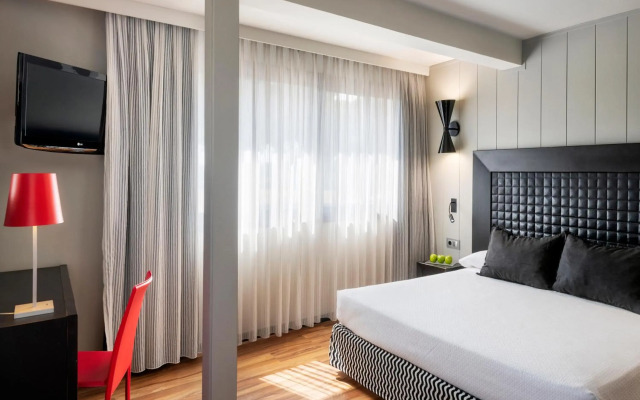 Salles Hotel Aeroport de Girona