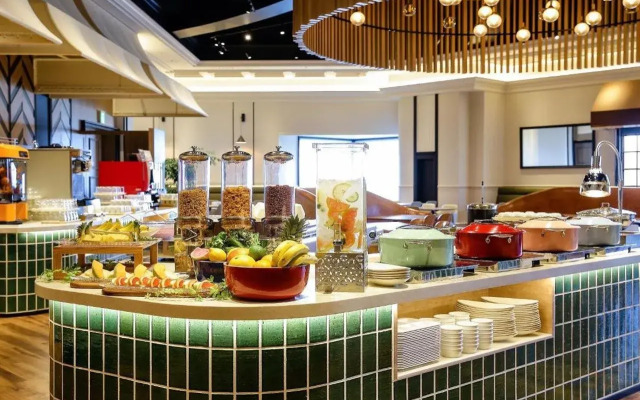 Oriental Hotel Universal City