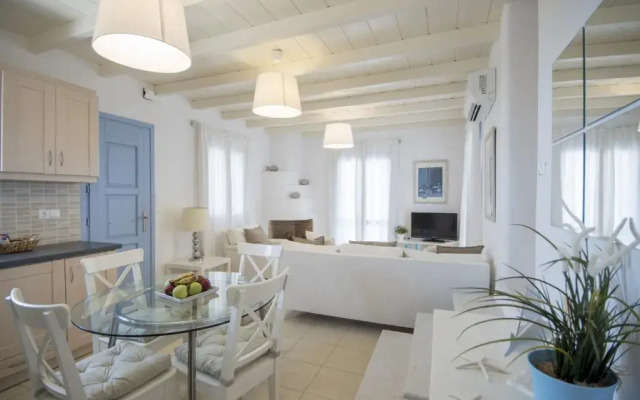 Finikas Hotel