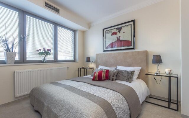 Welcome Apartment - Old Town Smart City