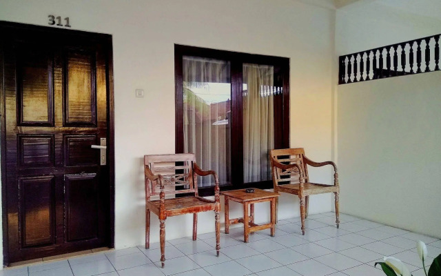 Nipuri Hotel