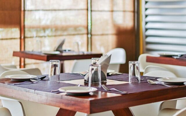 Capital O 42095 Purpletree Place Beebiz