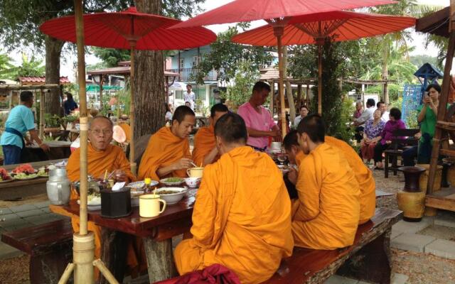 The Little Lopburi Village