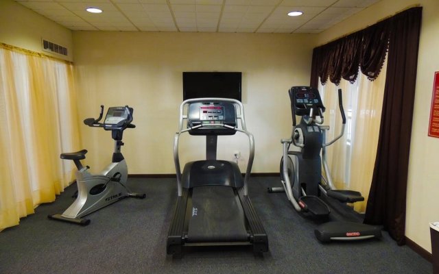 Budget Host Inn & Suites
