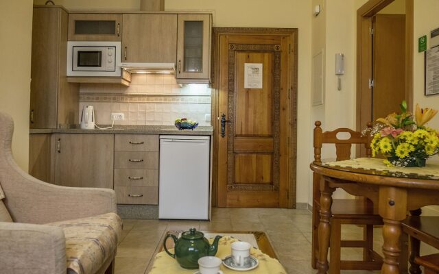 Apartamentos Turísticos Casa de La Borrega