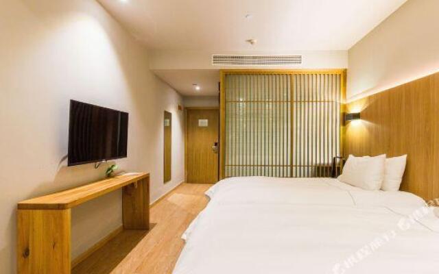 Grand Yiju Hotel (Nanjing Xinjiekou center)