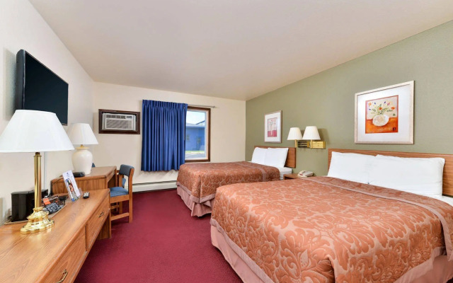 Love Hotels Staples by OYO at HWY 10 MN