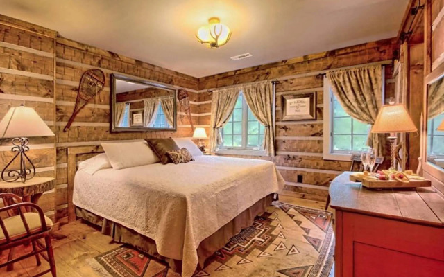 Lake Rabun Hotel & Restaurant