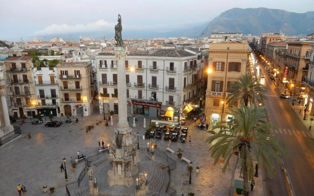 VUCCIRIA 57 nel cuore pulsante della movida !