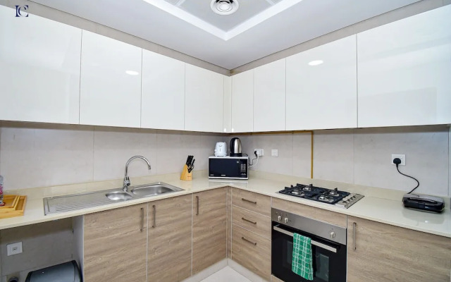 Stylish 1BR with Skyline View - THE BAY