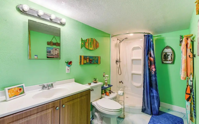 Pet-friendly Bradenton Home ~ 3 Mi to Cortez Beach