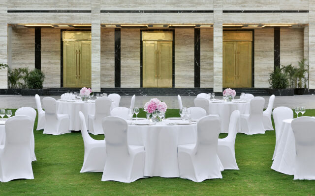 Renaissance Lucknow Hotel
