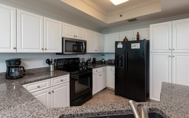 Phoenix Ix 1506 2 Bedroom Condo