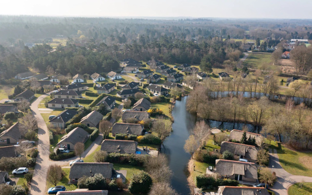 Bungalow in Veluwe Near Harderwijk