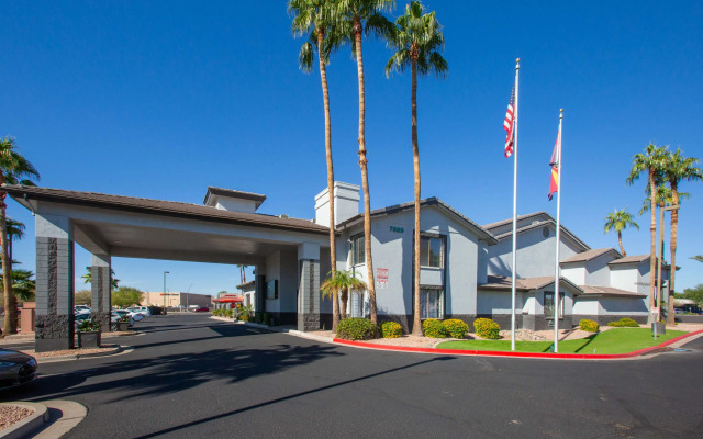 The Hotel Serene Glendale Peoria, Surestay Collection by BW