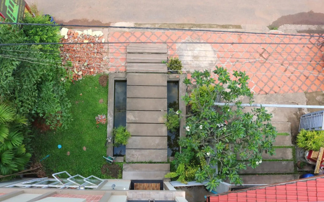 Neakru Guesthouse and Restaurant
