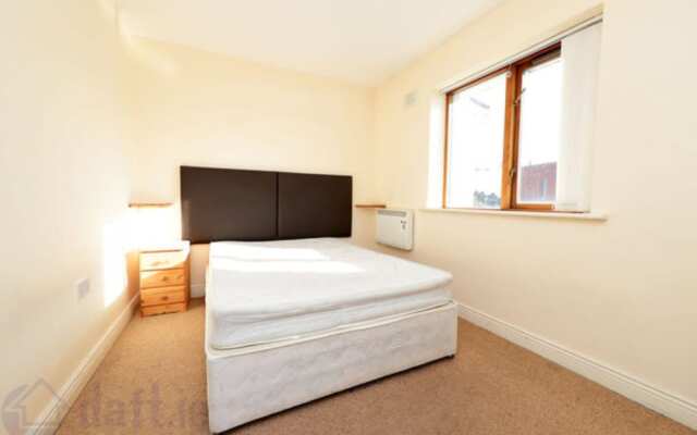 2 Bedroom Penthouse Beside City Centre