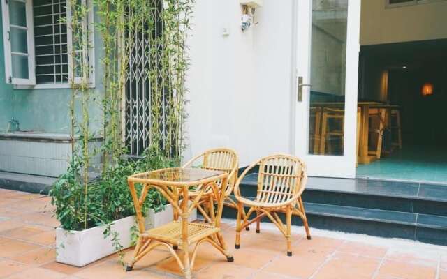 Rest House Pink Church Hostel