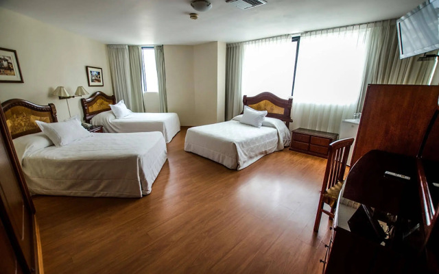 Miraflores Colon Hotel