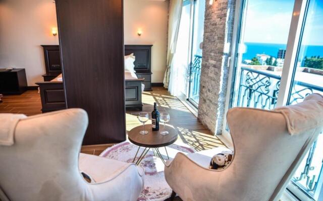 Padam Hotel & SPA