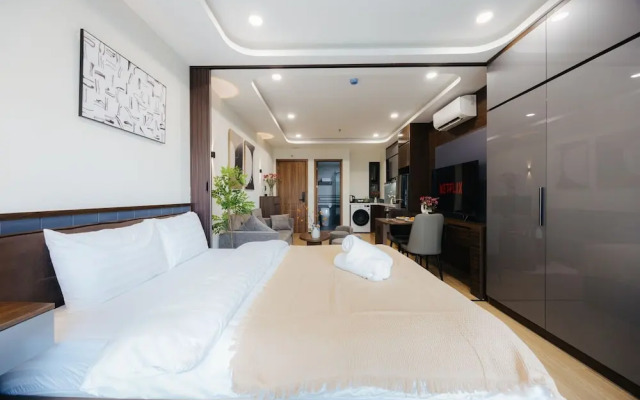 Wisteria Luxury Apartment