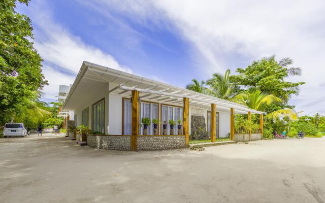 TME Retreats Dhigurah