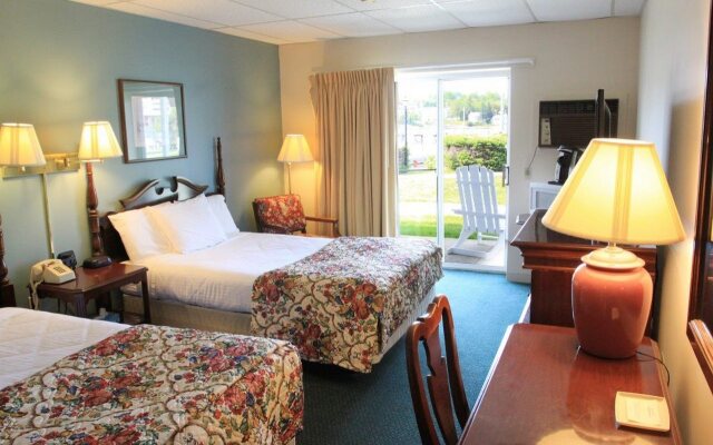Boothbay Harbor Inn