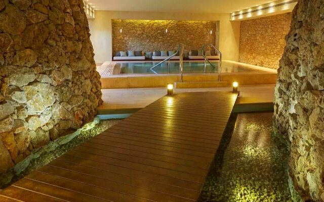 The Romanos, a Luxury Collection Resort