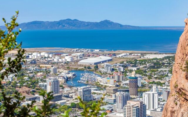 Holiday Inn Townsville