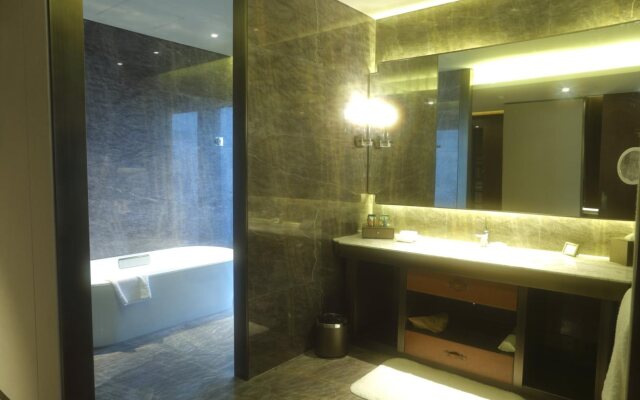 Nanjing Golden Eagle International Hotel