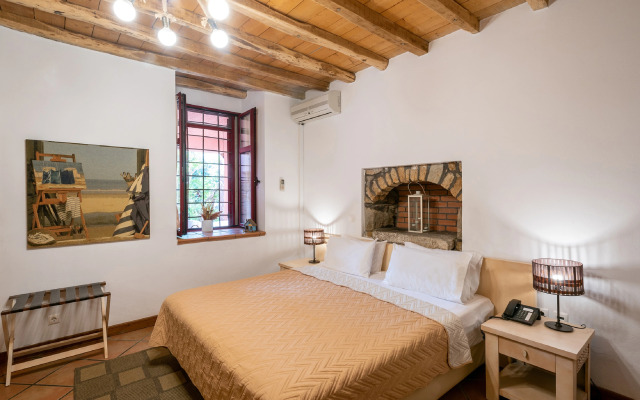 The Varos Residences Hotel