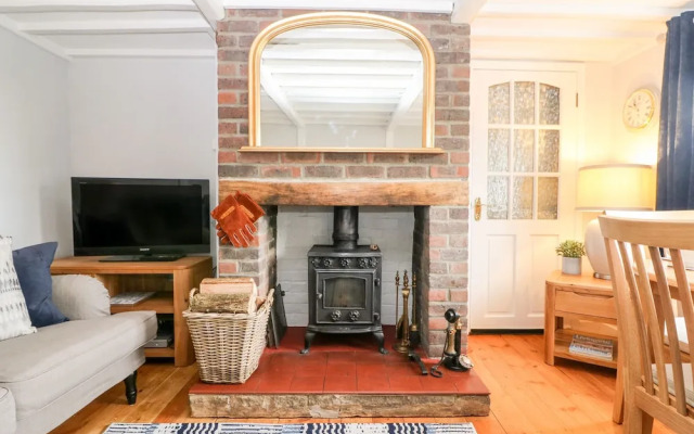 2 Seaview Cottages
