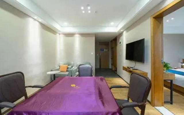 Marriott Guihuang Hotel (Guigang High - speed Railway Station Branch, Keshi World Plaza Branch)