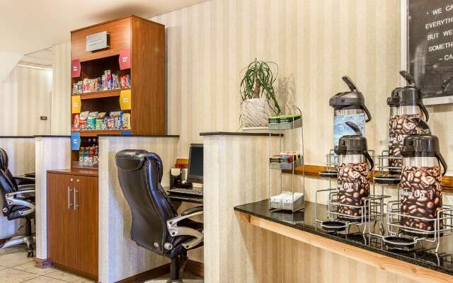 Comfort Suites Summit County