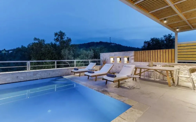 Armonia II Villa in Paxi